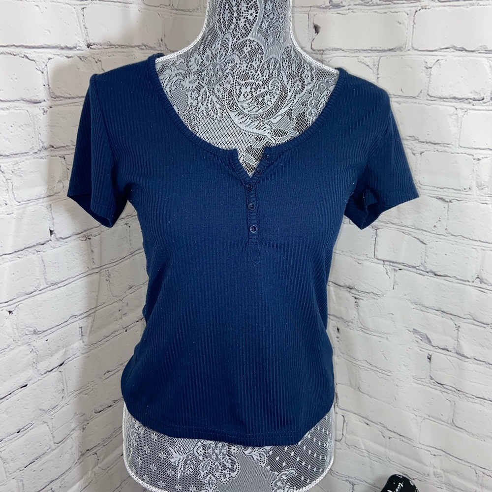 Rue21: Navy blue button top